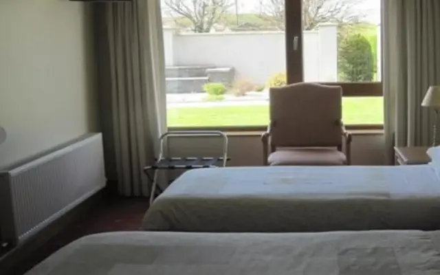 Killarney House