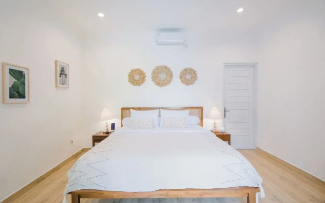 Villa Leya & Leon Canggu - Private 3BR Villa with Pool