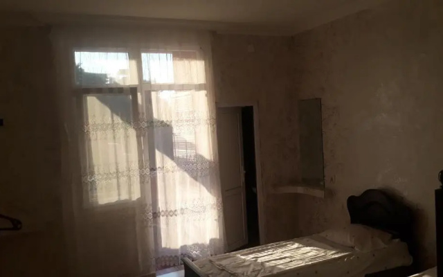 Otos House