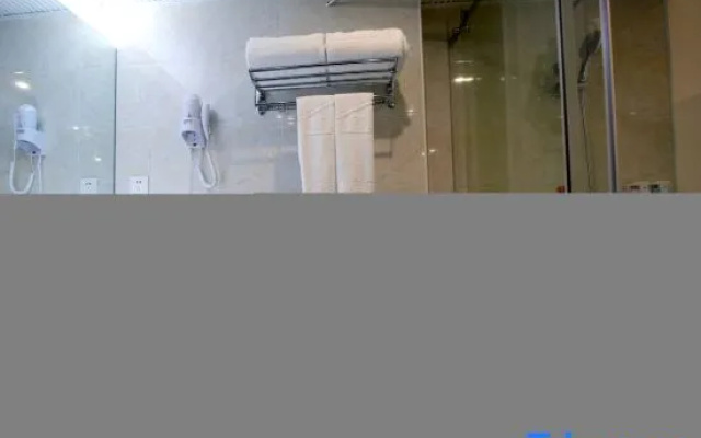 New Royal Court Hotel (Fangchenggang Administrative Center & Ocean Park Branch)