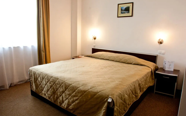 Denisa Hotel