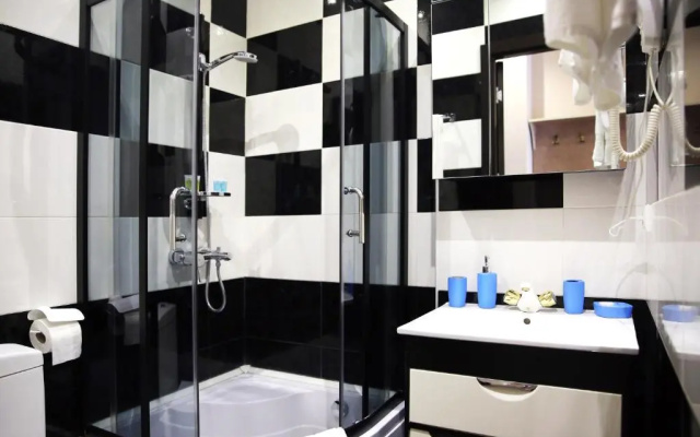 Standard Double room (full double bed) · Hotel Rondo — photo 1