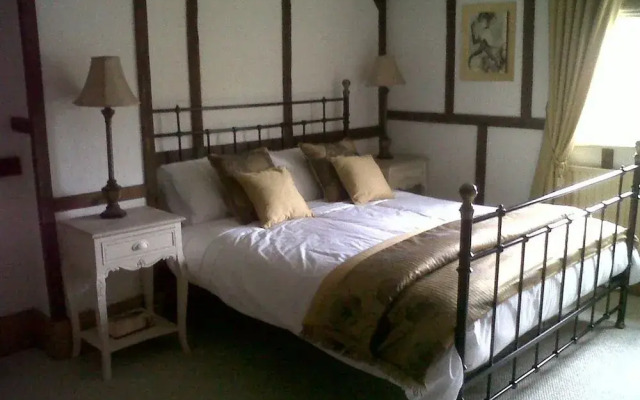 Woodleys Farm House