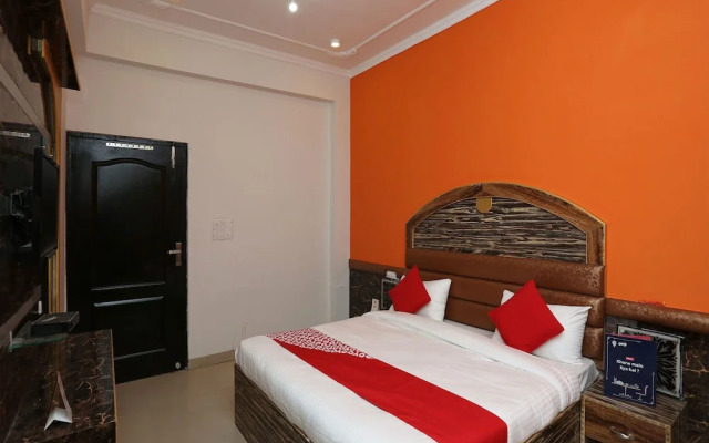 OYO 7812 Shree Radha Resort