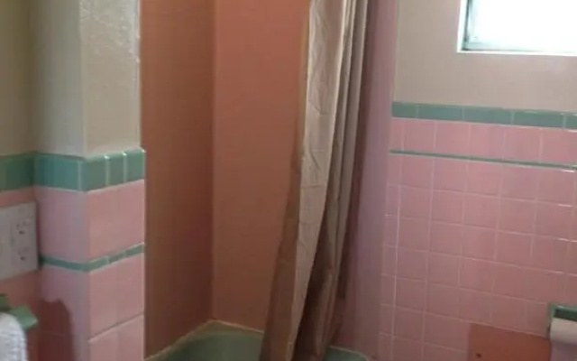 Motel Town House