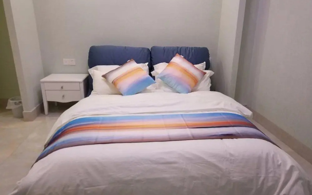 Gold Coast Hotel