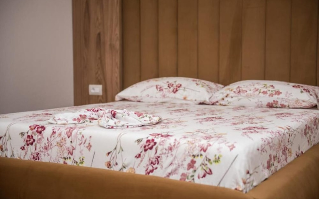 New Donantelo Hotel
