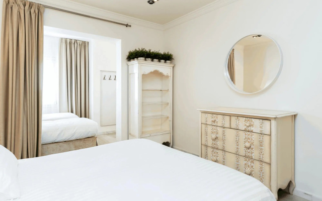 TESS Penthouse Deluxe DS11