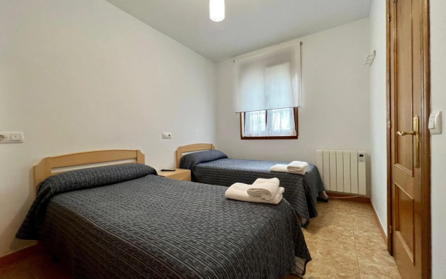Preciosa casa con,Wifi, BBQ y terraza en Cadavedo