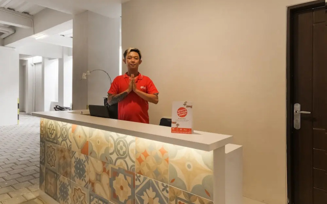 Super OYO Collection O 90023 Damar Kusumo Guest House