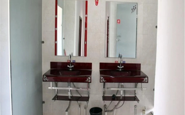 Panzhihua Hongyun Inn Xiangyang Store