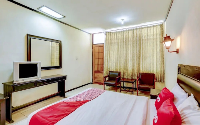 Hotel Lumajang New by OYO Rooms