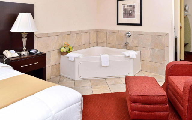 Executive Inn & Suites