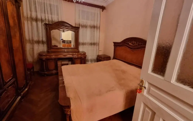 tsereteli street #16