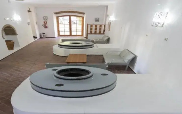 Albergue Inturjoven El Bosque