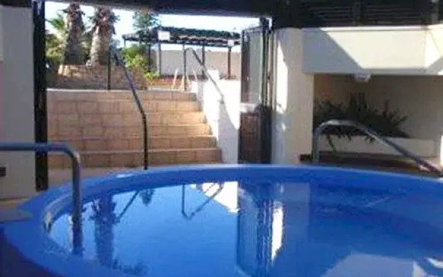Modern, Spacious Home on Popular Muricata Av - Enjoy Beach, Surf & Sun