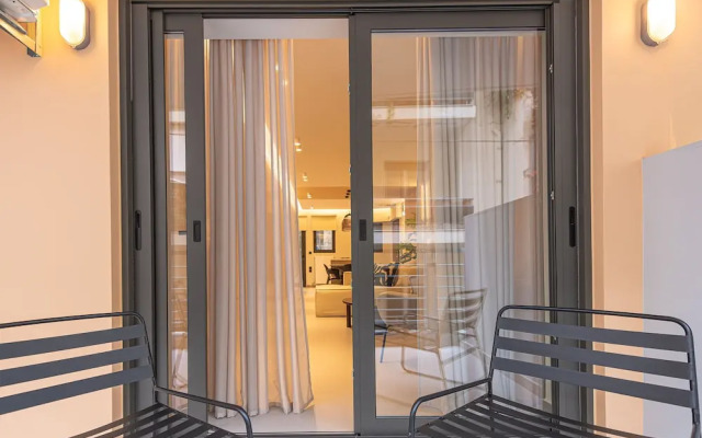 Phaedrus Living: Luxury Modern City Flat Koukaki