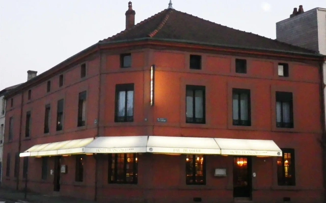 hotelImage