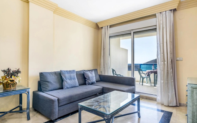 Pet Friendly apartment on the beach 306