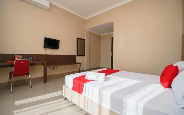 RedDoorz Near Pantai Berkas Bengkulu