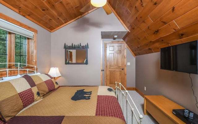Bears Lair by Taylor Made Deep Creek