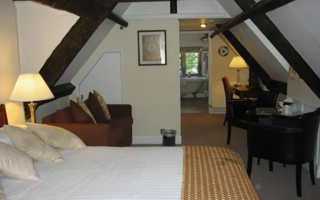 Hyll Hotel