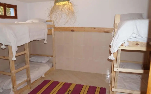 Kiwi Surf Hostel