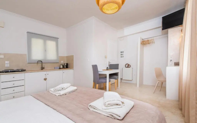 Golden Sunrise Suites