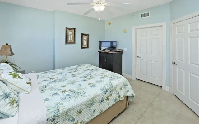 Sunrise Beach 1411 by RedAwning
