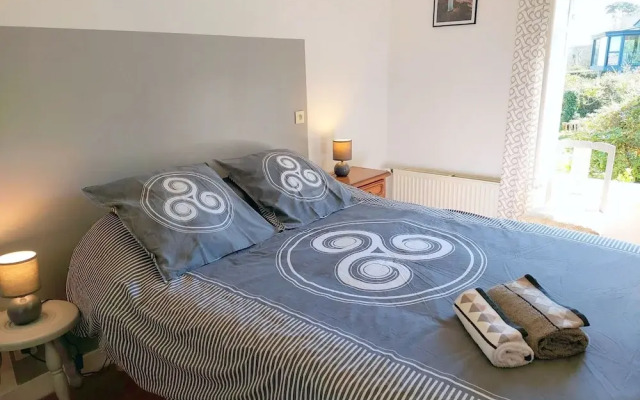 Holiday Home With Fantastic sea Views on the Crozon Peninsula