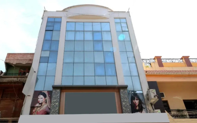 Hotel Space By OYO Rooms