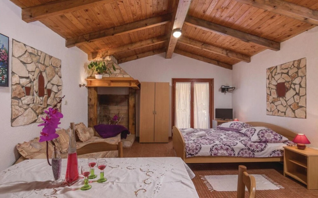 Nice Home in Visnjan With Wifi and 0 Bedrooms
