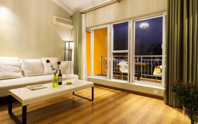 Coloroom Hotel