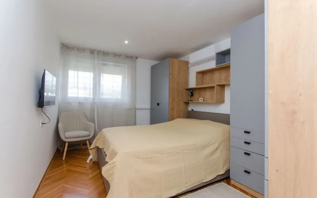 Apartment Sunny