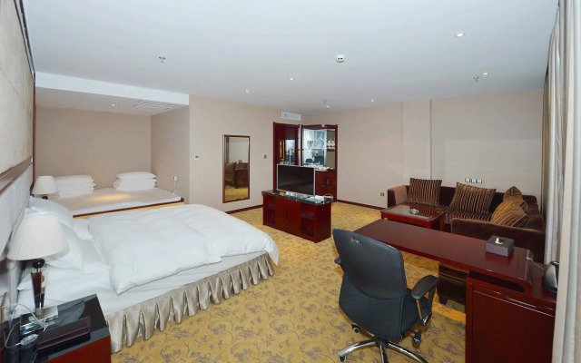 Dandong Riverside International Hotel