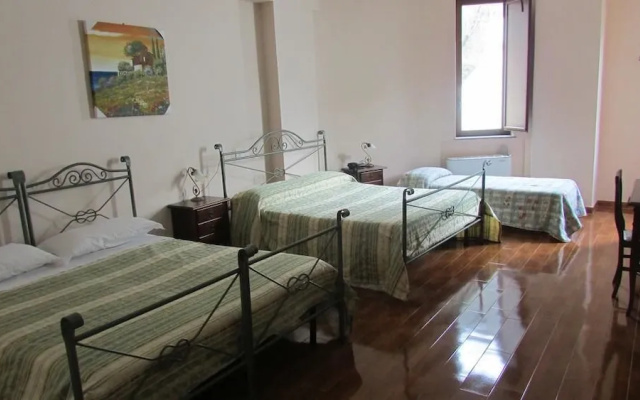 Al Palazzetto Set Fair