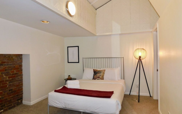The Lofts at 107