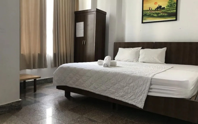New Sky Hotel - Hostel