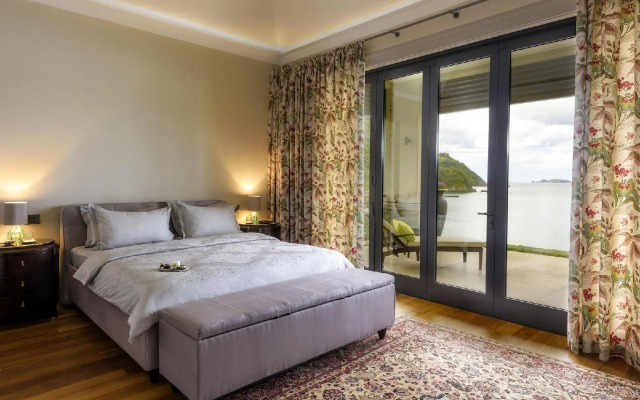 Helena Bay Lodge