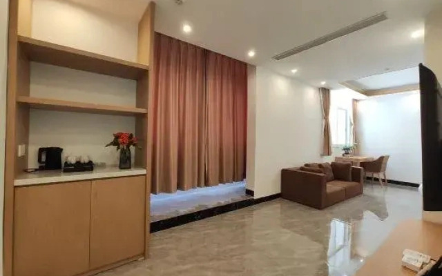 Golden Boat Villa