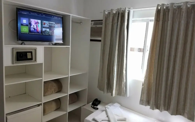Master Hotel