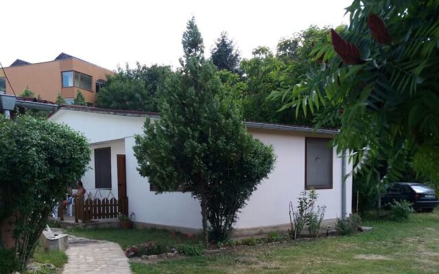 Отель Ajax Guest House Болгария, Кранево - отзывы, цены и фото номеров - забронировать отель Ajax Guest House онлайн вид на фасад