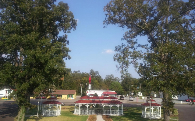 Murray Inn and Art Gallery