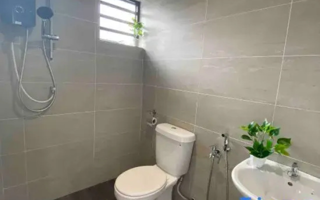 LYL Homestay Ipoh /4BR 10PAX