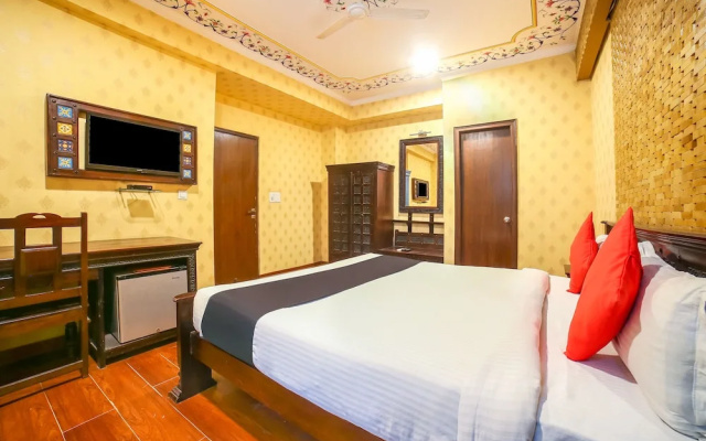 Capital O 38526 Hotel Epic