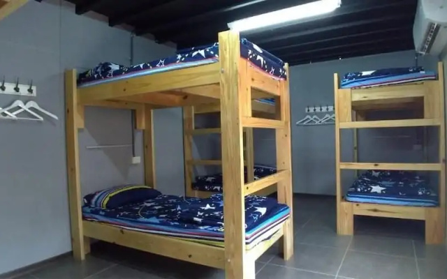 Ohlala Hostel