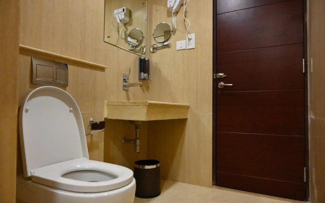 Raaj Bhaavan Clarks Inn Chennai