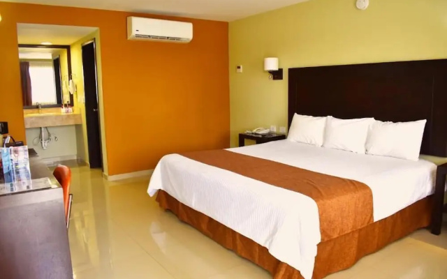 El Camino Hotel & Suites