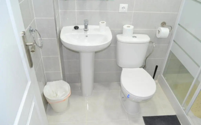 Fantastic 1 bedroom Apartment with Gallery (CB6EV)