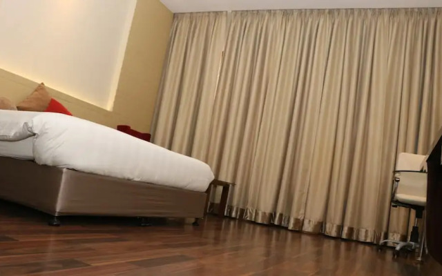 Hotel Lakhdatar